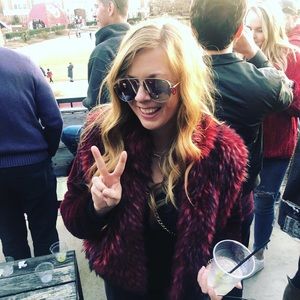 Meet your Posher, Haley